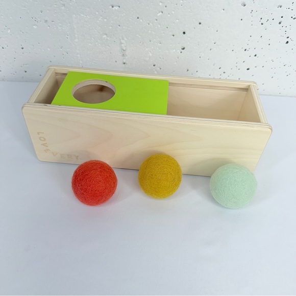 Lovevery Lot of 10 Peg Drop Sliding Ball Drop Rattle Wood Book Rainbow Ball - Picture 2 of 15